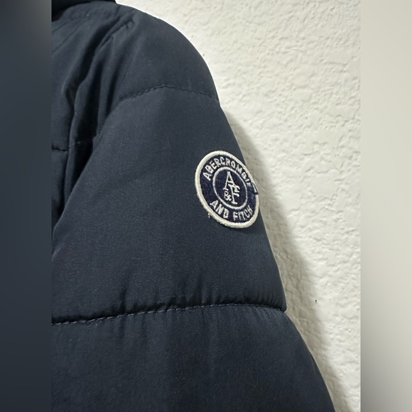 Abercrombie & Fitch size S Puffer Jacket - Picture 5 of 11